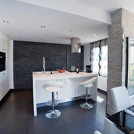 America Apartment